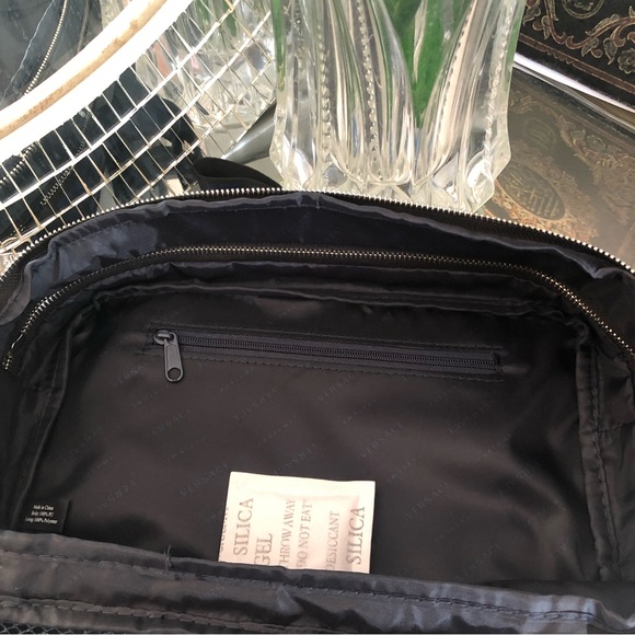 - Versace - Picture 7 of 13